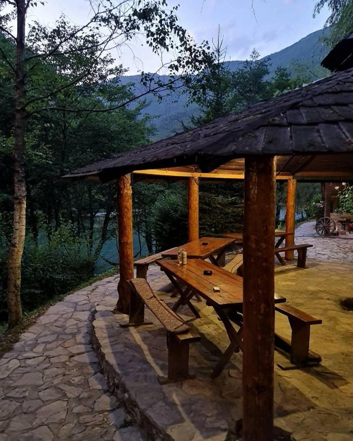 Hotel Rafting Camp Encijan Foca Esterno foto