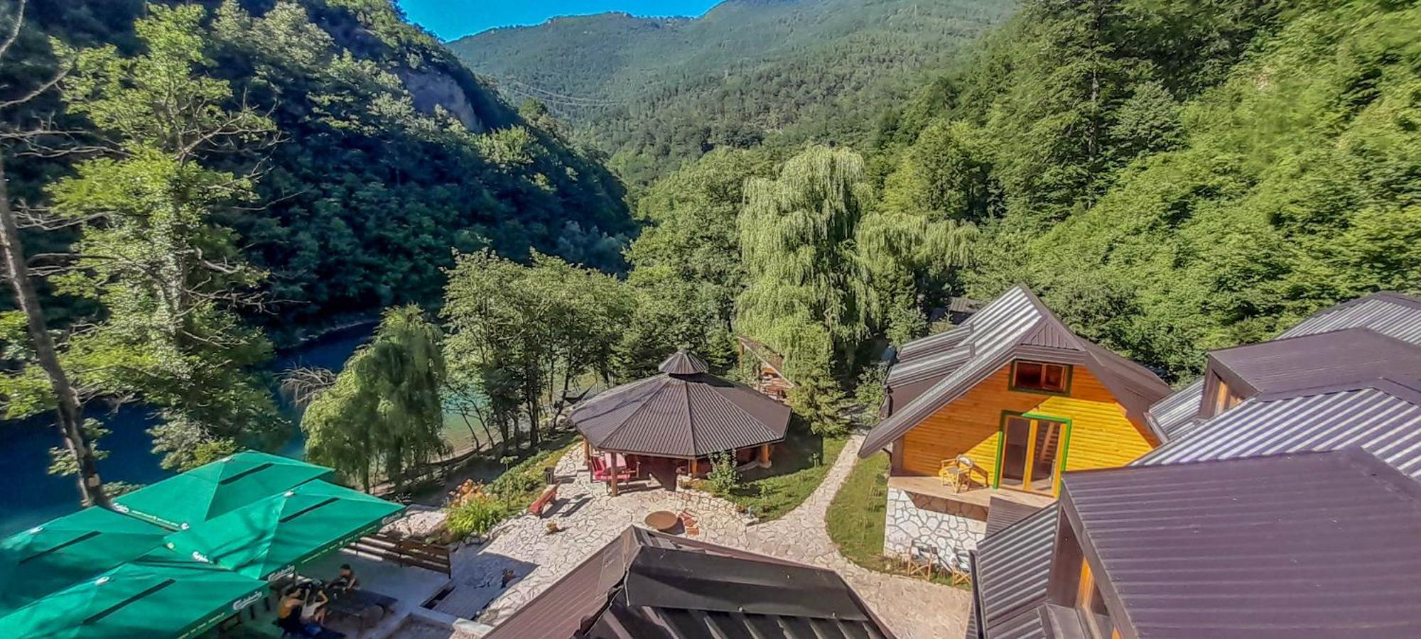Hotel Rafting Camp Encijan Foca Esterno foto
