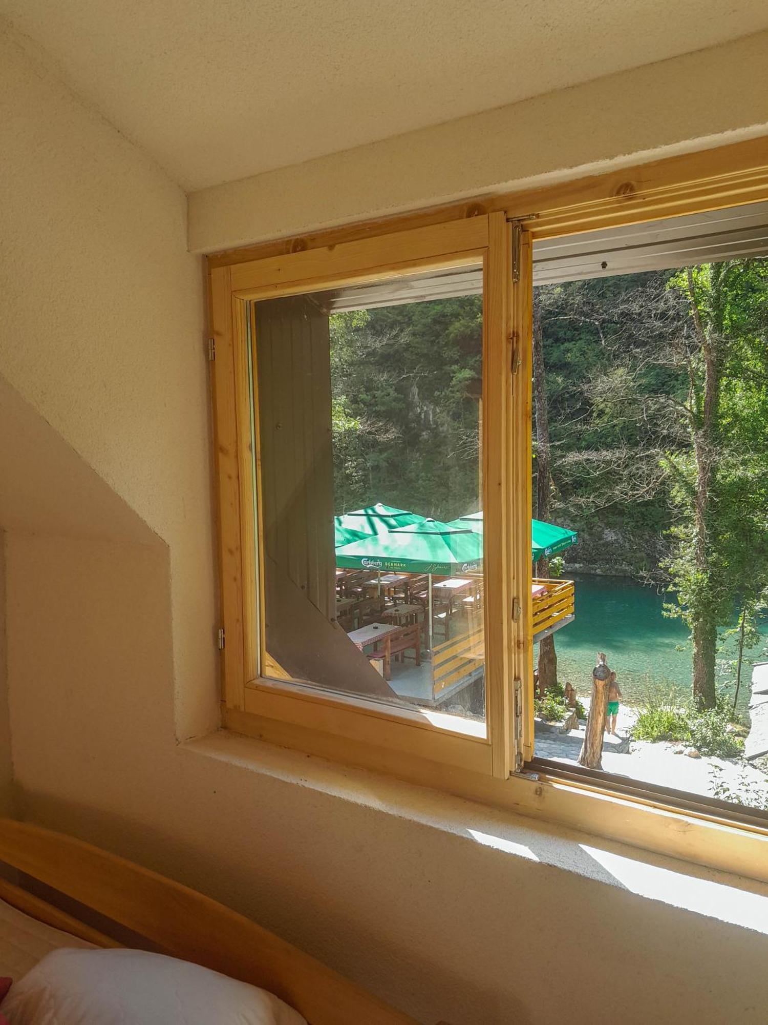 Hotel Rafting Camp Encijan Foca Esterno foto